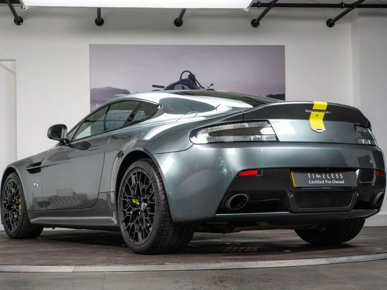 Aston Martin Vantage S Black #33
