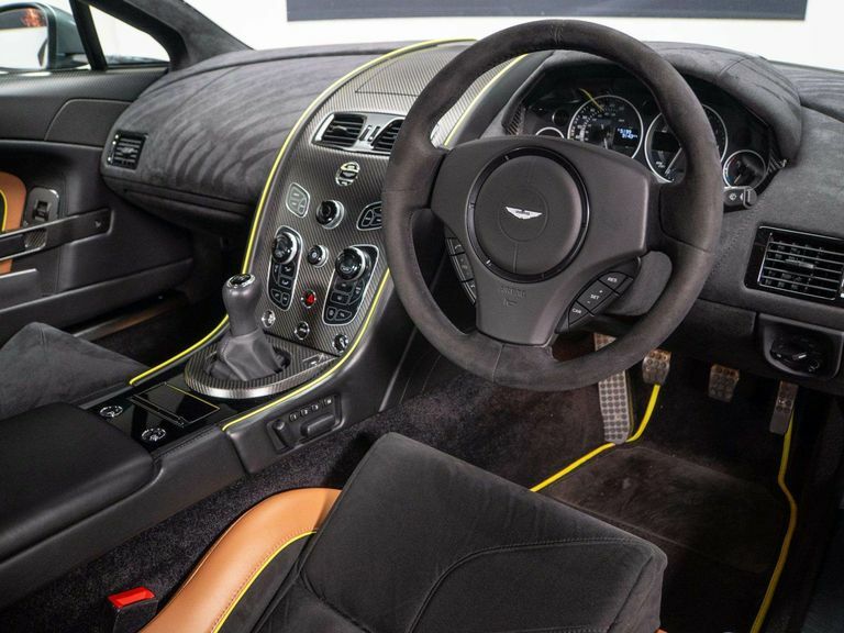 Aston Martin Vantage S Black #3