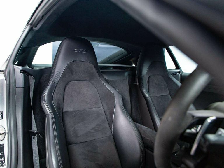 Porsche 718 Coupe Blue #31
