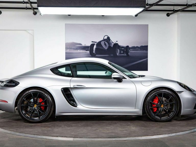 Porsche 718 Coupe Blue #26