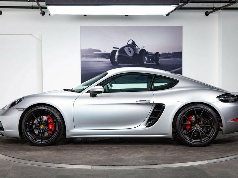 Porsche 718 Coupe Blue #25