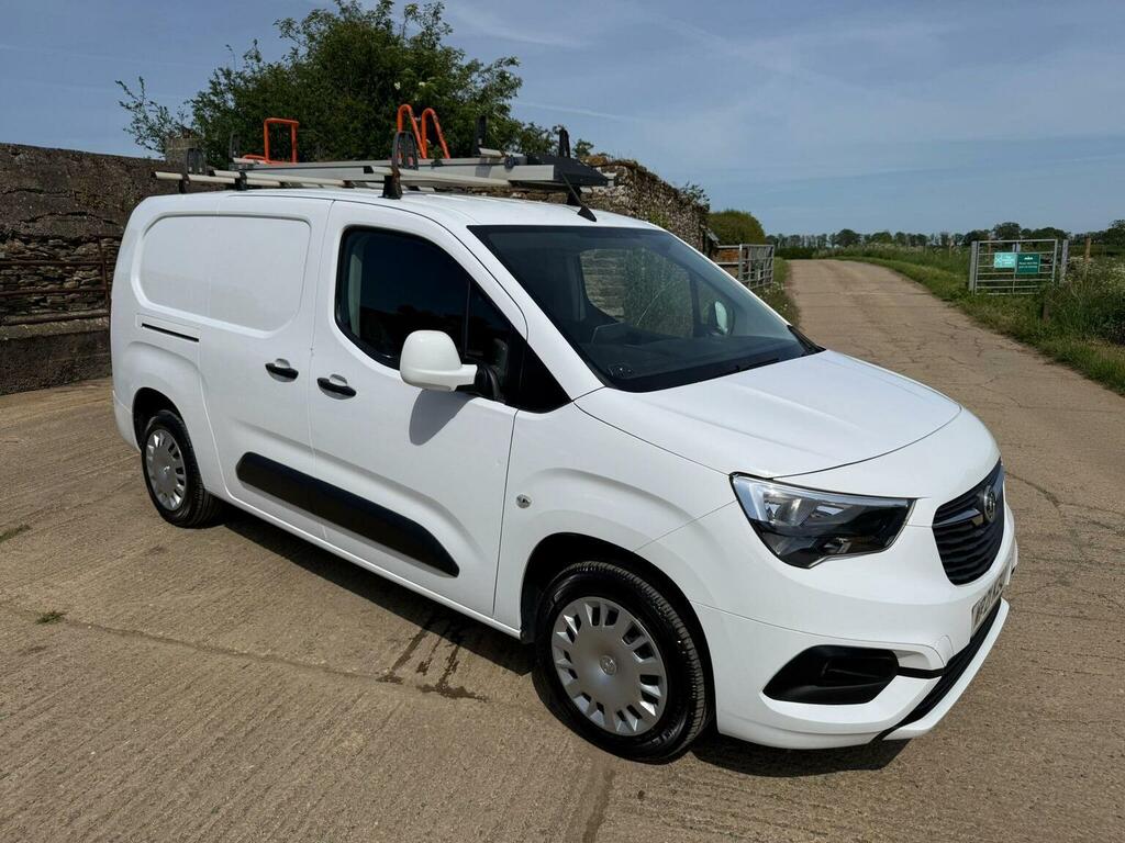 Vauxhall Combo Panel Van 1.5 Turbo D 2300 Sportive L2 H1 Euro 6 4 WP21KZU White #5