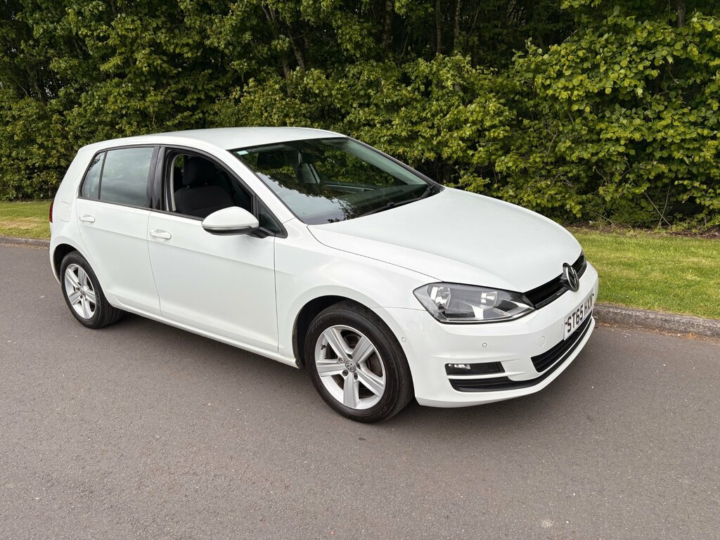 Volkswagen Golf 1.6 Tdi Bluemotion Tech Match Hatchback ST65HXN White #5