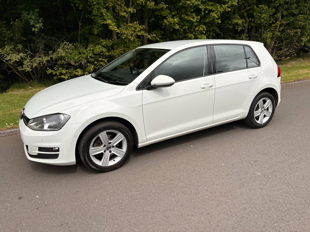 Volkswagen Golf 1.6 Tdi Bluemotion Tech Match Hatchback ST65HXN White #2