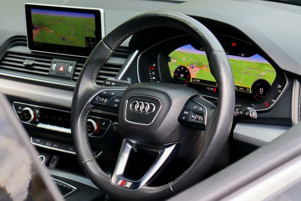 Audi Q5 2L S Line MH68HTP Grey #2