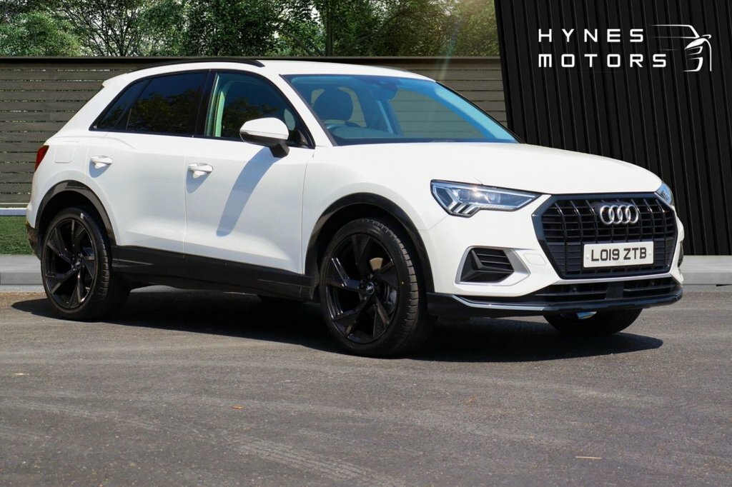 Audi Q3 1.5L Sport White