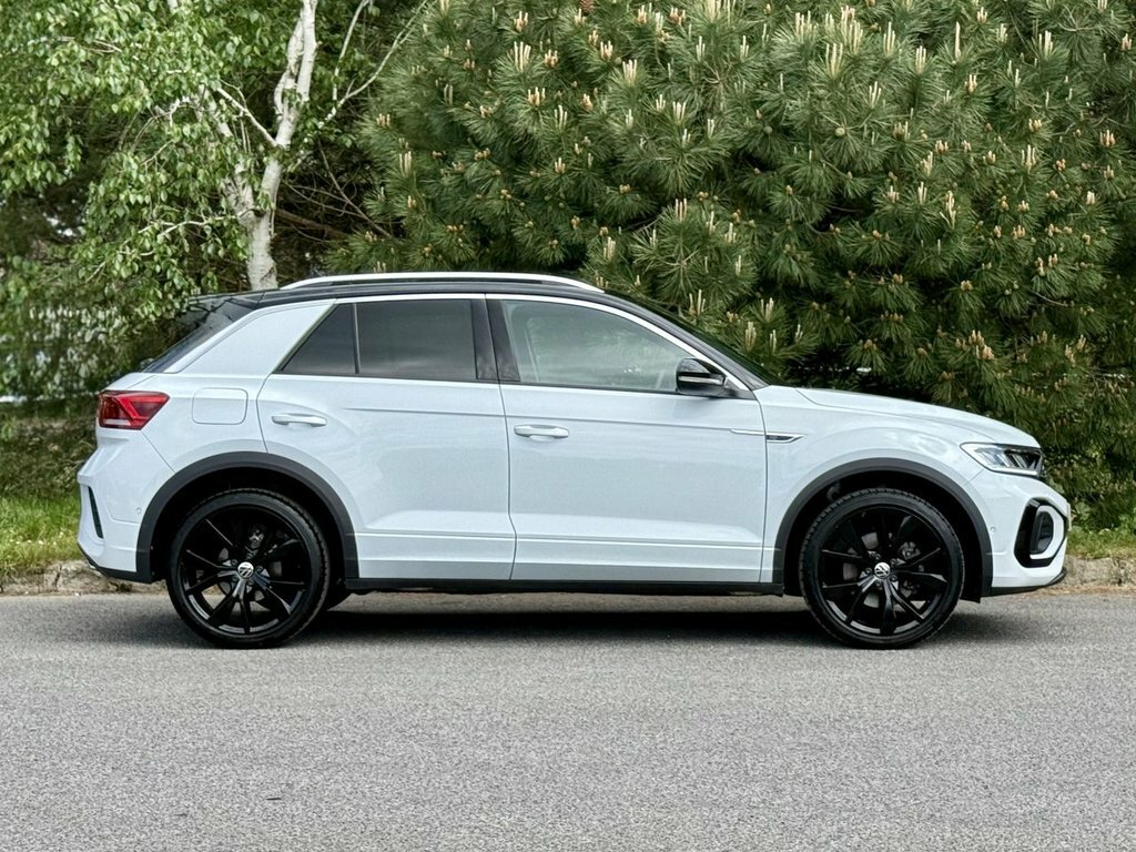 Volkswagen T-Roc 1.5L R-line White #2