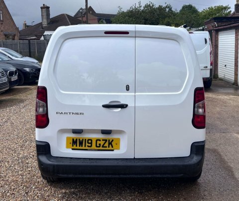 Peugeot Partner 1.6 Partner Professional MW19GZK White #4
