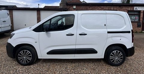 Peugeot Partner 1.6 Partner Professional MW19GZK White #6