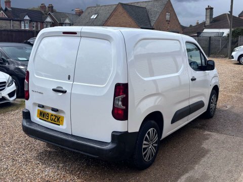 Peugeot Partner 1.6 Partner Professional MW19GZK White #3
