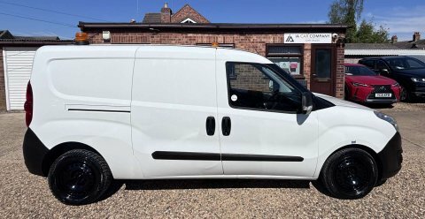 Vauxhall Combo 1.6 Combo 2300 FH15NHZ White #2
