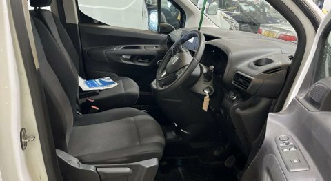 Vauxhall Combo 1.5 Combo 2300 EX70XSN White #4