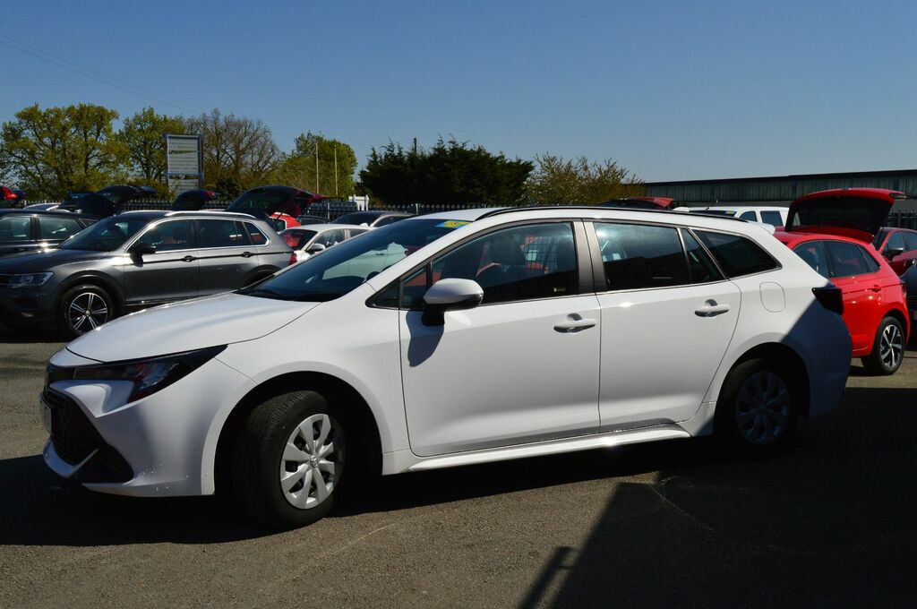 Toyota Corolla Vvt-h Car Derived Van YB73MTV White #3