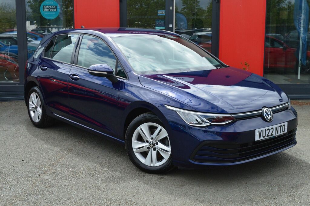 Volkswagen Golf Tsi Life Hatchback VU22NTO Blue #2