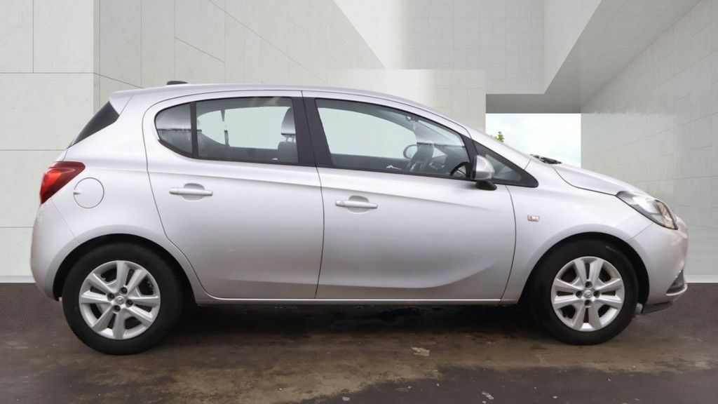Vauxhall Corsa Ecoflex Design Hatchback MA17UZN Silver #3