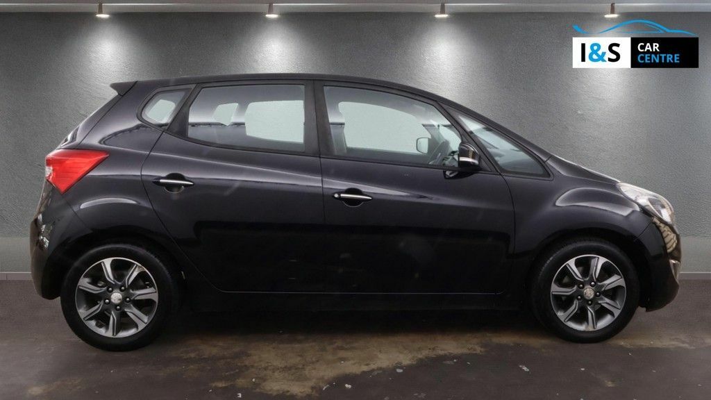 Hyundai Ix20 Blue Drive Se Hatchback EF17HYH Black #5
