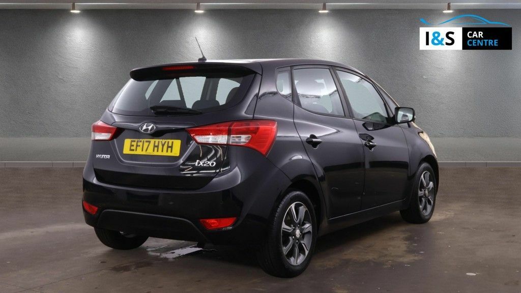 Hyundai Ix20 Blue Drive Se Hatchback EF17HYH Black #4