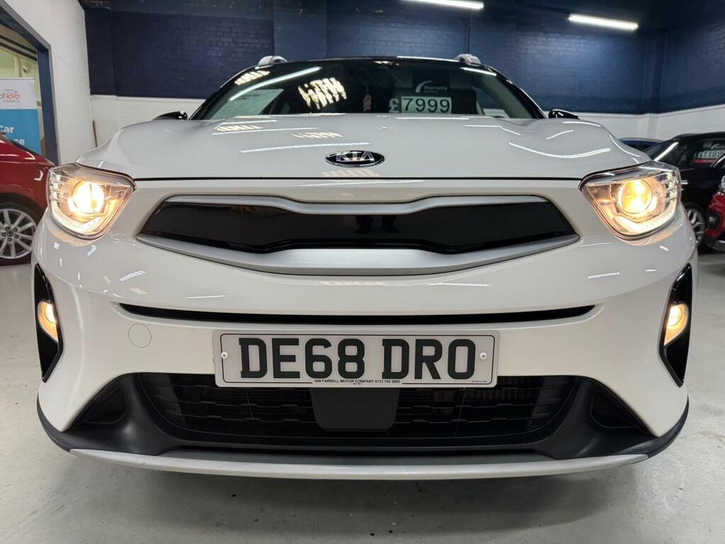 Kia Stonic Suv 1.6 Crdi First Edition Euro 6 Ss 2018 White #6