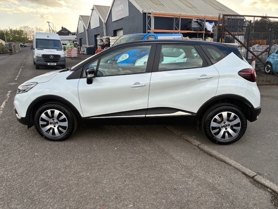 Renault Captur 0.9 Tce 90 Black #6