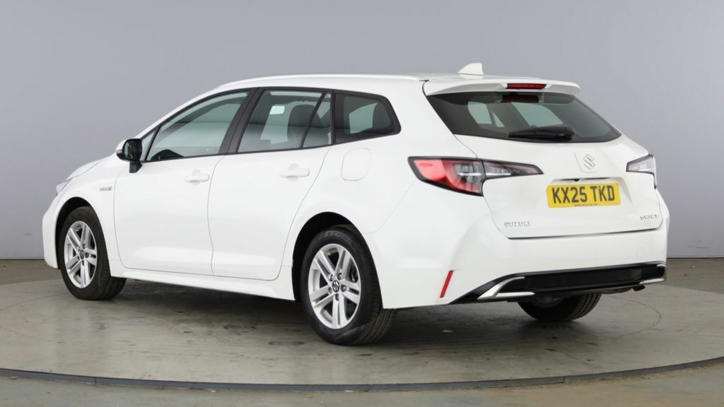 Suzuki Swace 1.8 Hybrid Motion Cvt KX25TKD White #3