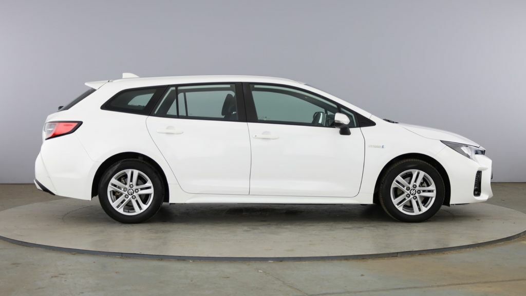 Suzuki Swace 1.8 Hybrid Motion Cvt KX25TKD White #5