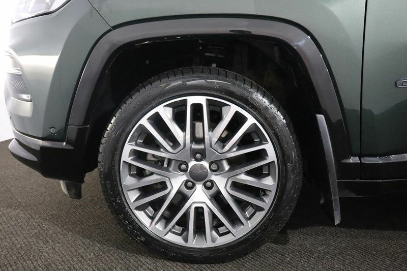 Jeep Compass 1.3 T4 Gse 4Xe Phev S Model Silver #9