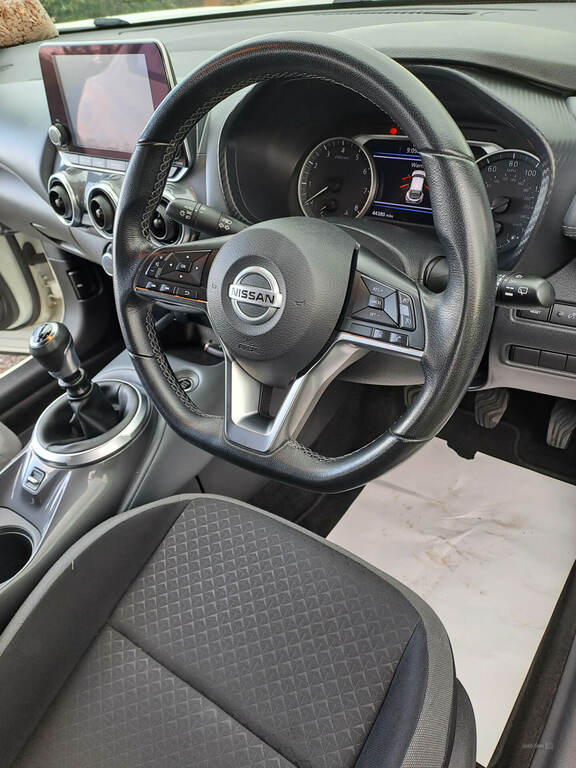 Nissan Juke 1.0 Dig-t 114 N-connecta TGZ8896 White #4