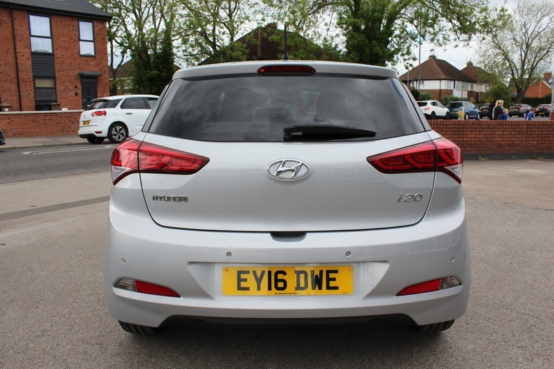 Hyundai I20 Mpi Premium Silver #6