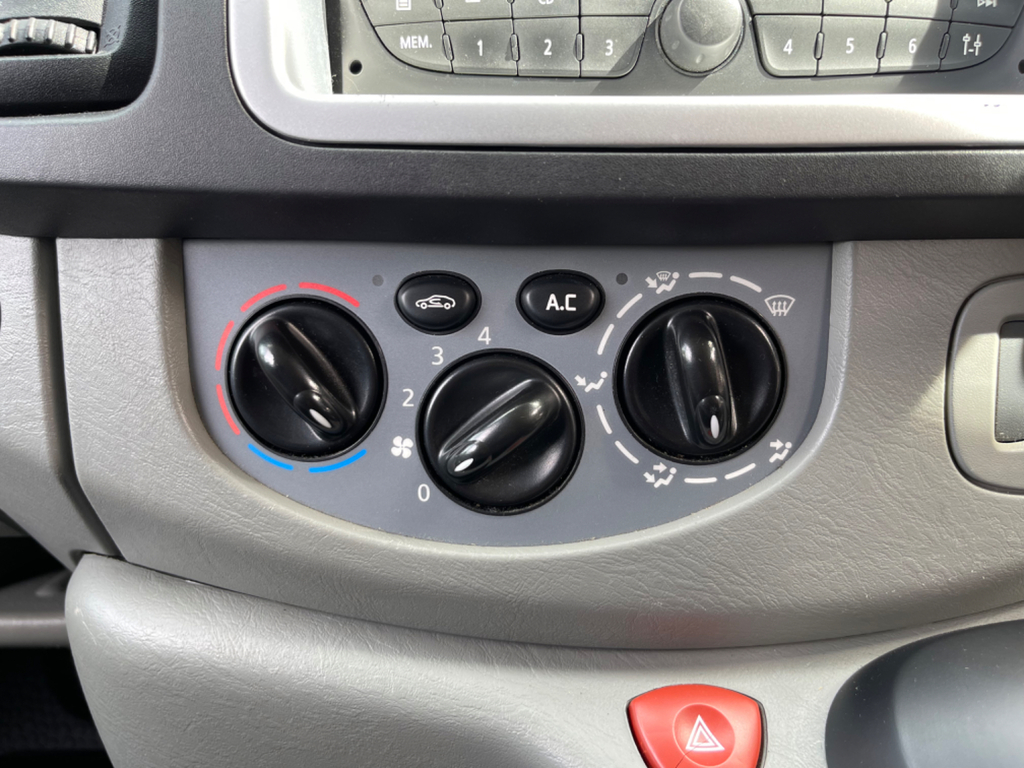 Renault Trafic Panel Van 2.0 Dci Eco Sl27 Phase 3 Panel Van Swb 3 White #22