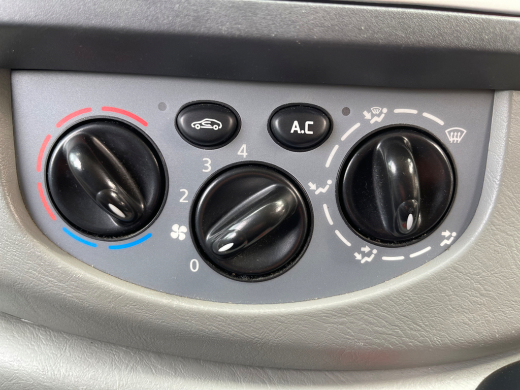 Renault Trafic Panel Van 2.0 Dci Eco Sl27 Phase 3 Panel Van Swb 3 White #25