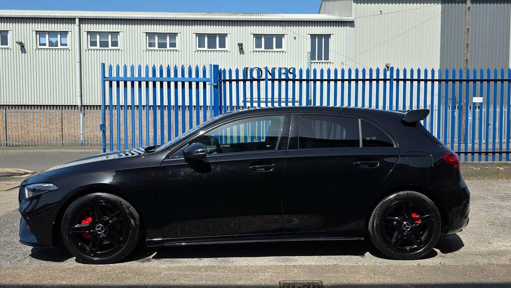 Mercedes-Benz A Class 1.3 A180h Mhev Amg Line Executive 7G-dct Euro 6 KR24DTO Black #4