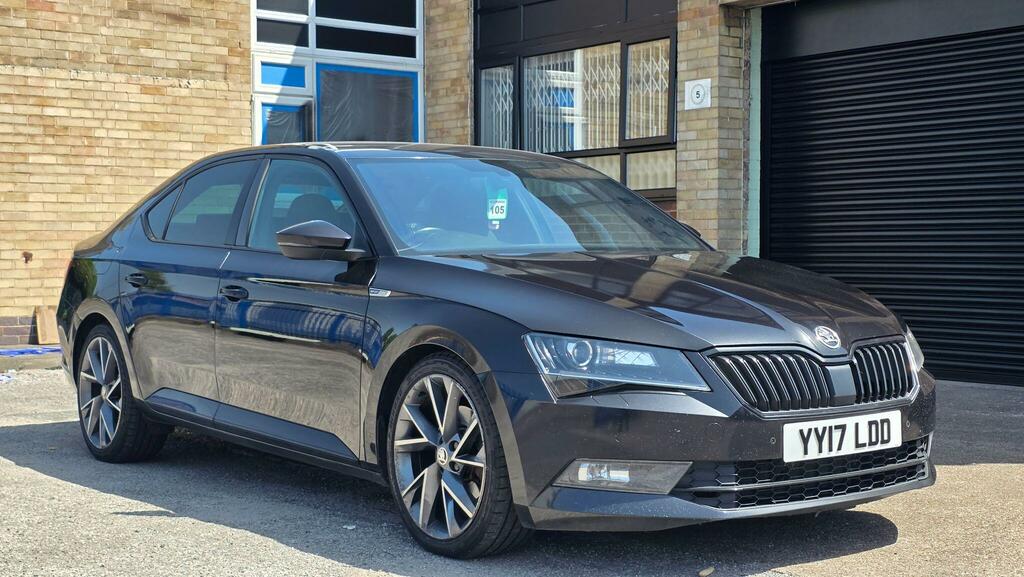 Skoda Superb 2.0 Tdi Sportline Dsg 6Spd 4Wd Euro 6 Ss 5 Black