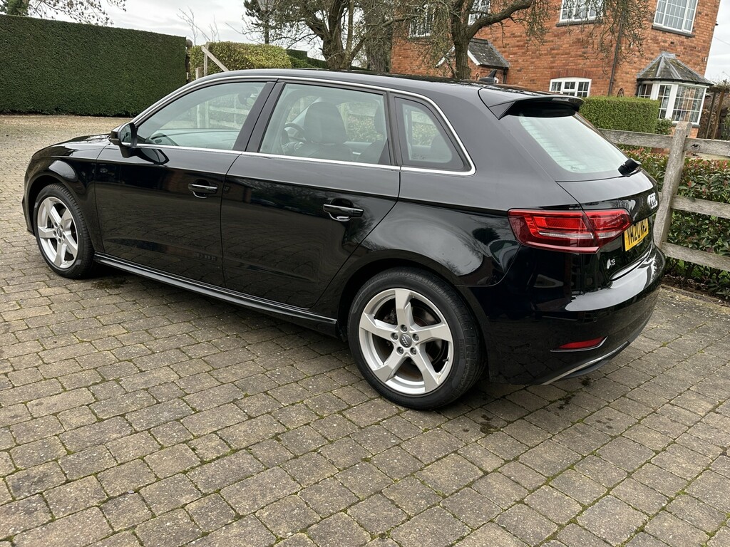 Audi A3 1.4 Tfsie 40 E-tron YH20KXD Black #5