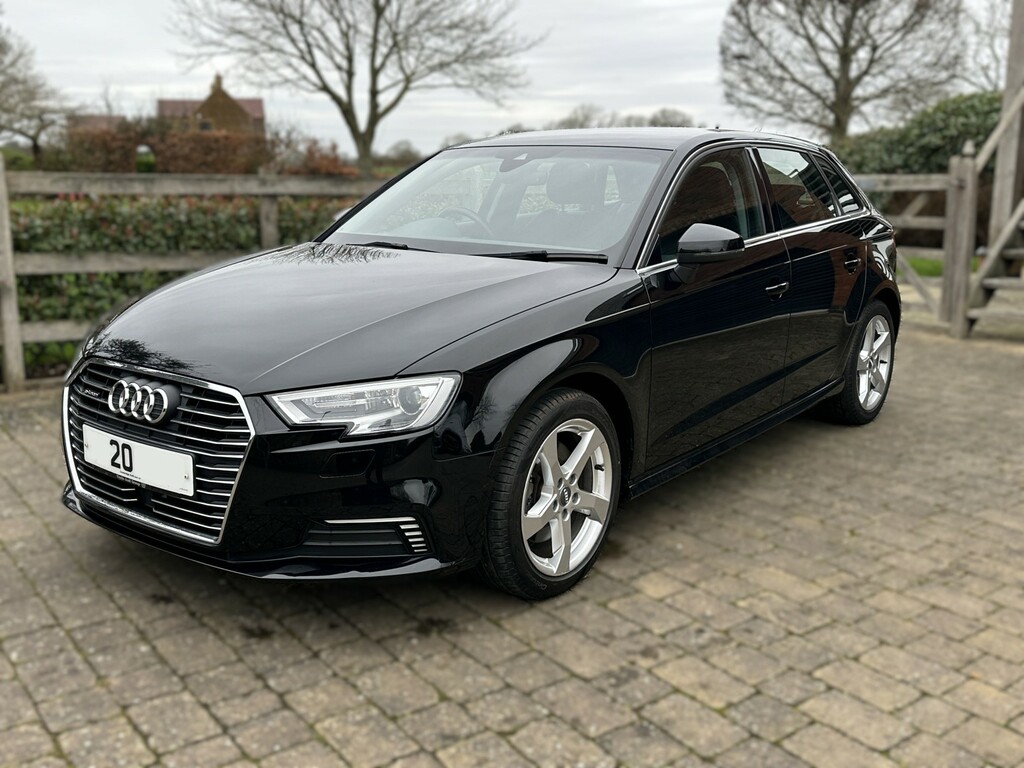 Audi A3 1.4 Tfsie 40 E-tron YH20KXD Black #2