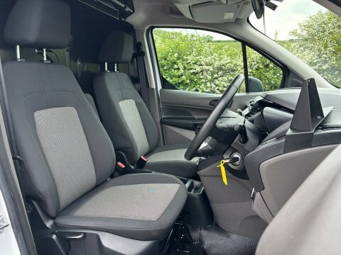 Ford Transit Connect 220 L1 Base White #3
