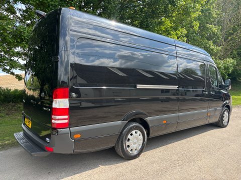 Mercedes-Benz Sprinter 319 V6 Cdi EX17RDV Black #2