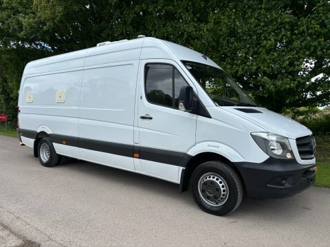 Mercedes-Benz Sprinter 519 Cdi V6  White #5