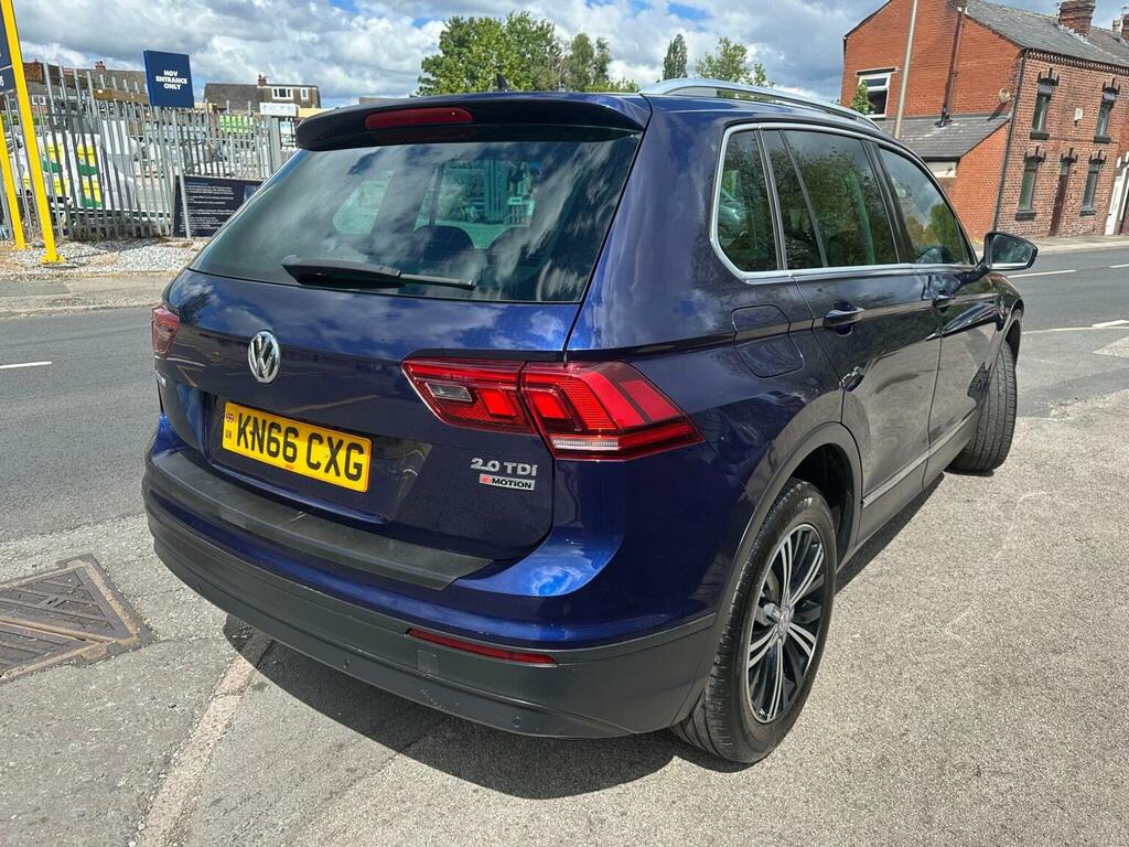 Volkswagen Tiguan Suv 2.0 Tdi Bluemotion Tech Se Navigation Dsg 4Mot KN66CXG Blue #3
