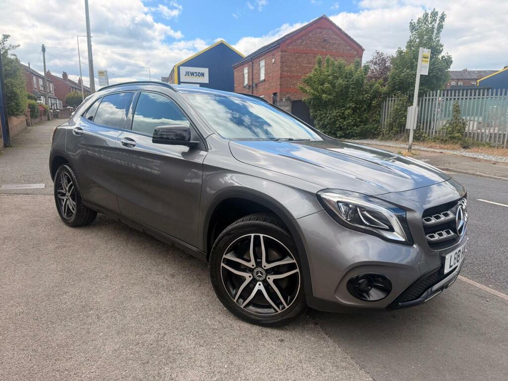 Mercedes-Benz GLA Class Suv 1.6 Gla180 Urban Edition Euro 6 Ss 201 L88HWL Grey #2
