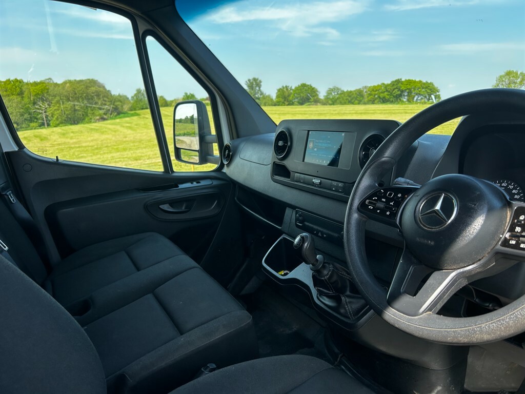 Mercedes-Benz Sprinter 316 Cdi Progressive KO21WXK White #4