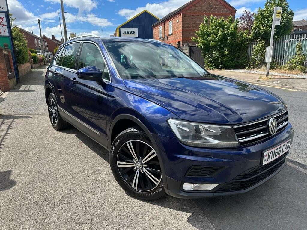 Volkswagen Tiguan Suv 2.0 Tdi Bluemotion Tech Se Navigation Dsg 4Mot Blue