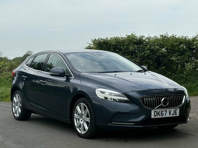Volvo V40 2017 2.0 D2 Inscription Hatchback Manua Blue #3