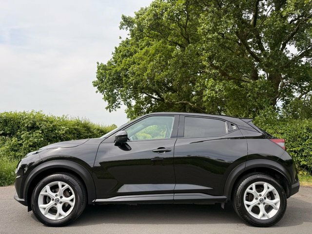 Nissan Juke 2022 1.0 Dig-t N-connecta Suv Eu DV22HSK Black #5