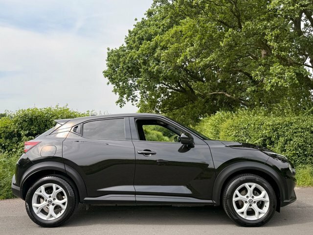 Nissan Juke 2022 1.0 Dig-t N-connecta Suv Eu DV22HSK Black #4