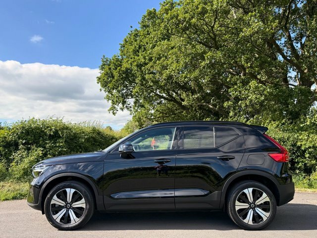 Volvo XC40 2023 Recharge 69Kwh Core Suv 23 CK23LHT Black #4