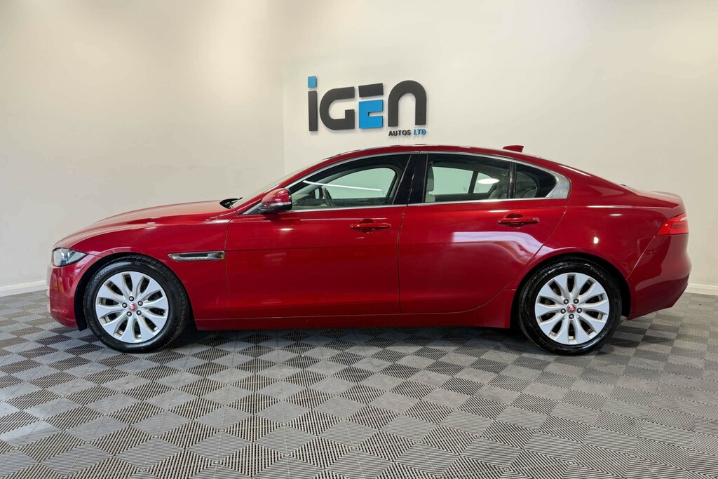 Jaguar XE Prestige D HK66DKV #3