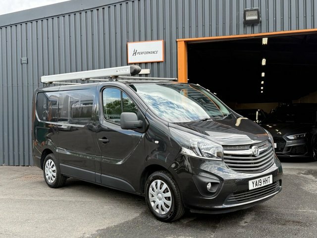Vauxhall Vivaro 1.6 Cdti 2700 Biturbo Ecotec Sportive Panel Van Black #2
