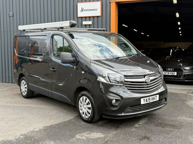 Vauxhall Vivaro 1.6 Cdti 2700 Biturbo Ecotec Sportive Panel Van Black