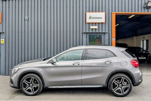 Mercedes-Benz GLA Class 2.1 Gla220d Amg Line Premium Plus Suv Grey #6