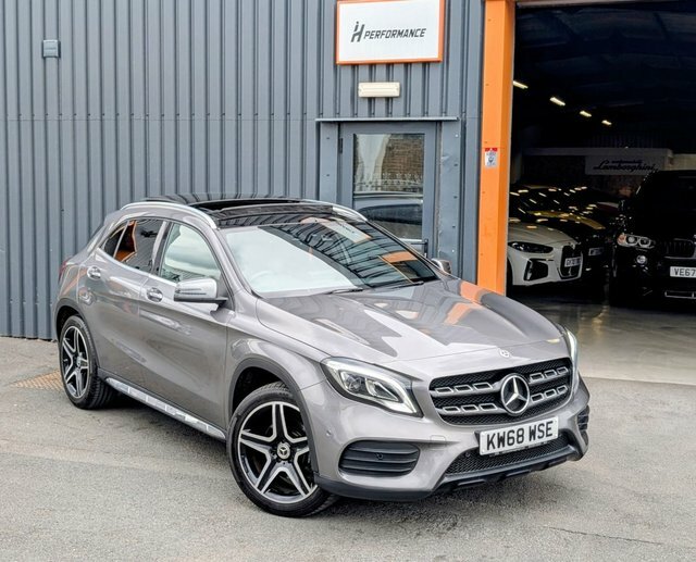 Mercedes-Benz GLA Class 2.1 Gla220d Amg Line Premium Plus Suv Grey #2